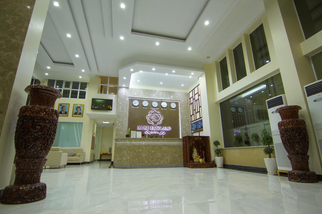 Rose Emerald Hotel Phnom Pen Exterior foto