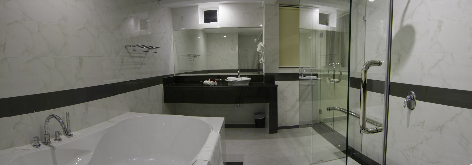 Rose Emerald Hotel Phnom Pen Exterior foto