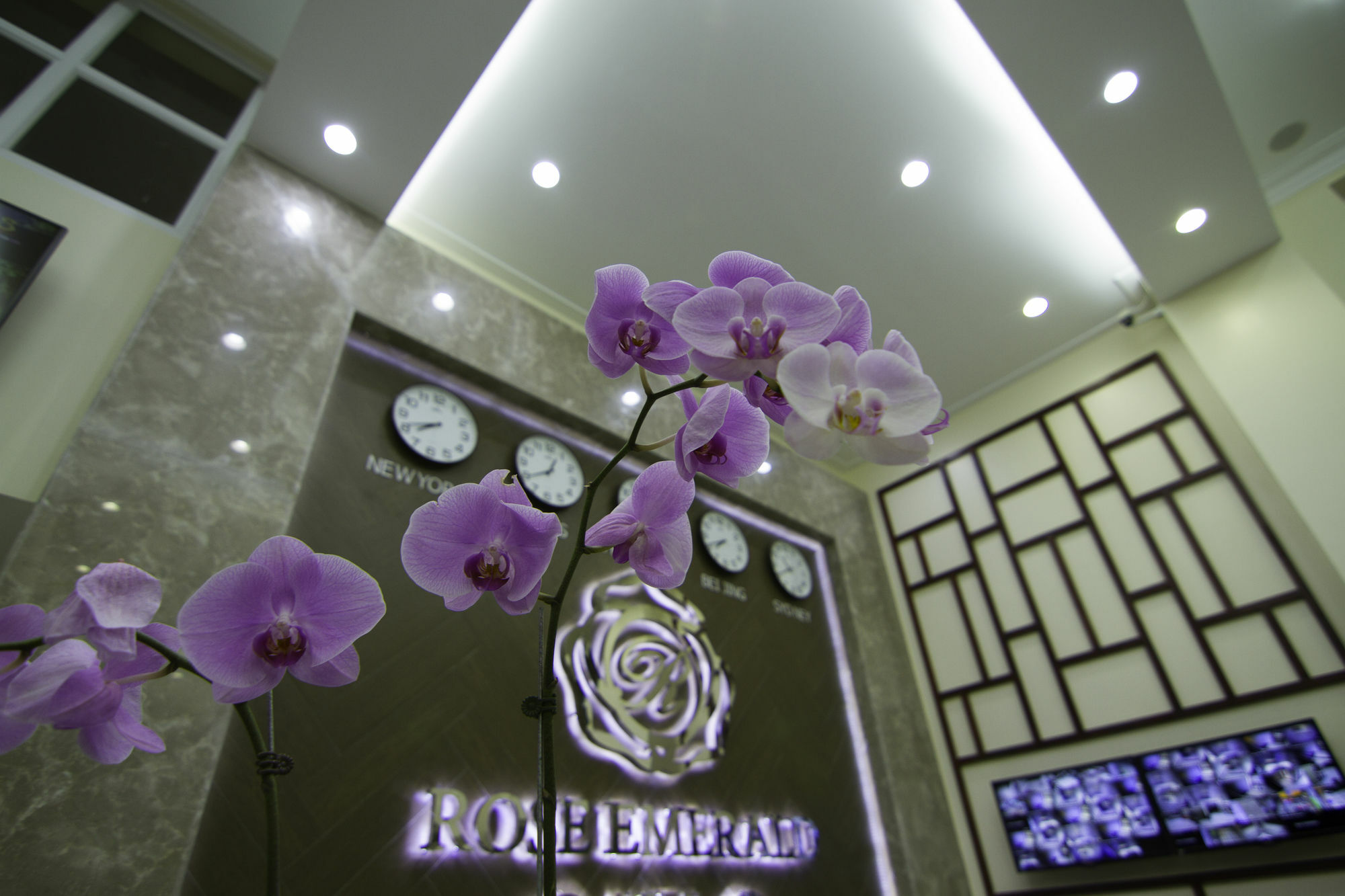 Rose Emerald Hotel Phnom Pen Exterior foto